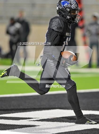 Thumbnail 2 in North Crowley vs. Timber Creek (UIL 6A D1 Bi-District) photogallery.