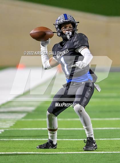 Thumbnail 1 in North Crowley vs. Timber Creek (UIL 6A D1 Bi-District) photogallery.