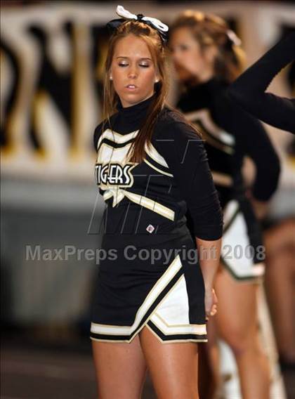 Thumbnail 2 in Lufkin @ Conroe photogallery.