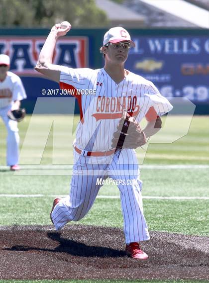 Thumbnail 2 in Amarillo vs. Coronado (UIL 5A Regional Quarterfinal) photogallery.