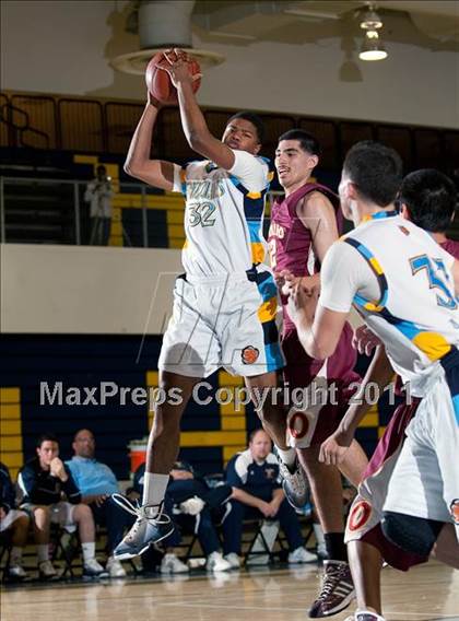 Thumbnail 3 in Ontario vs Los Osos (I Have a Dream Classic) photogallery.