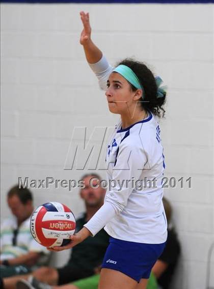 Thumbnail 3 in Great Oak vs. Xavier College Prep (2010 Durango Fall Classic) photogallery.