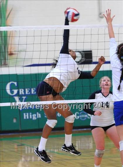 Thumbnail 3 in Great Oak vs. Xavier College Prep (2010 Durango Fall Classic) photogallery.
