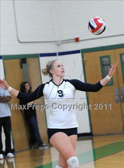 Thumbnail 2 in Great Oak vs. Xavier College Prep (2010 Durango Fall Classic) photogallery.