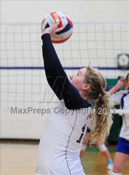 Thumbnail 2 in Great Oak vs. Xavier College Prep (2010 Durango Fall Classic) photogallery.