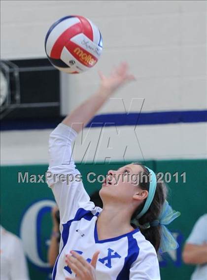 Thumbnail 3 in Great Oak vs. Xavier College Prep (2010 Durango Fall Classic) photogallery.