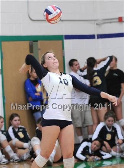 Thumbnail 3 in Great Oak vs. Xavier College Prep (2010 Durango Fall Classic) photogallery.