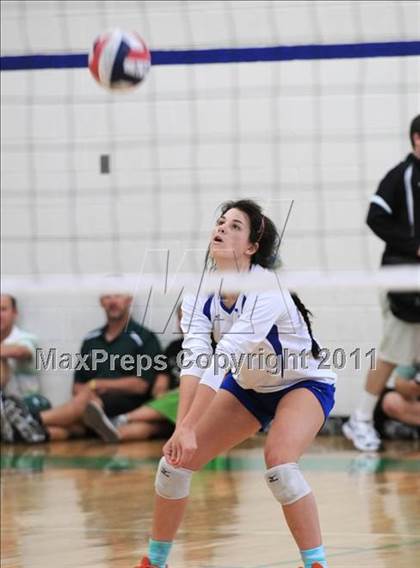 Thumbnail 2 in Great Oak vs. Xavier College Prep (2010 Durango Fall Classic) photogallery.