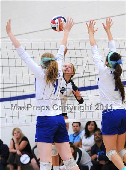 Thumbnail 1 in Great Oak vs. Xavier College Prep (2010 Durango Fall Classic) photogallery.