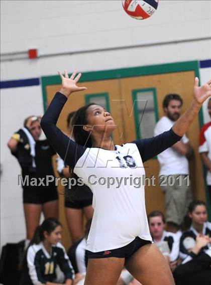 Thumbnail 1 in Great Oak vs. Xavier College Prep (2010 Durango Fall Classic) photogallery.