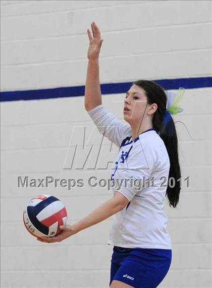 Thumbnail 2 in Great Oak vs. Xavier College Prep (2010 Durango Fall Classic) photogallery.