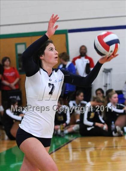 Thumbnail 2 in Great Oak vs. Xavier College Prep (2010 Durango Fall Classic) photogallery.
