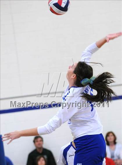 Thumbnail 2 in Great Oak vs. Xavier College Prep (2010 Durango Fall Classic) photogallery.