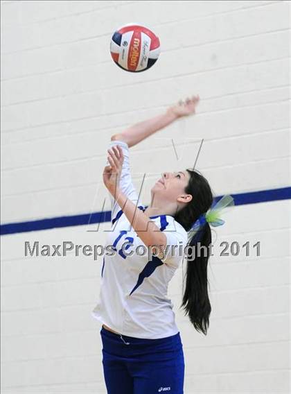 Thumbnail 3 in Great Oak vs. Xavier College Prep (2010 Durango Fall Classic) photogallery.