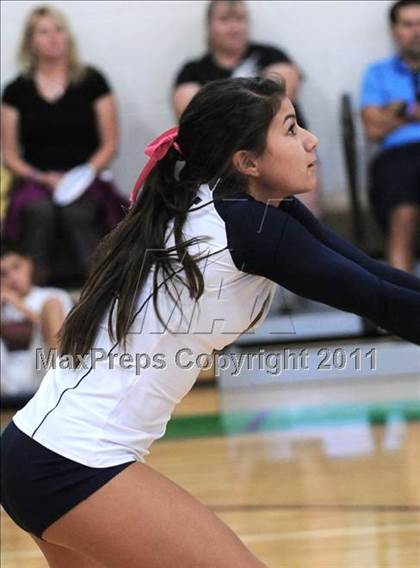 Thumbnail 3 in Great Oak vs. Xavier College Prep (2010 Durango Fall Classic) photogallery.