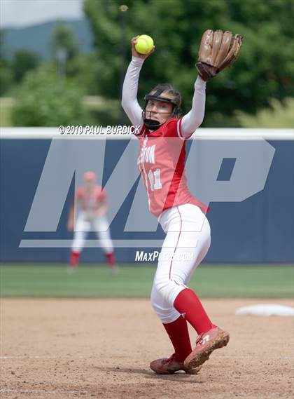 Thumbnail 2 in Hazleton vs. Central Dauphin (PIAA 6A State Championship) photogallery.