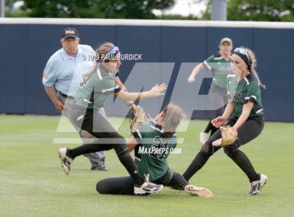 Thumbnail 2 in Hazleton vs. Central Dauphin (PIAA 6A State Championship) photogallery.