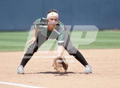 Thumbnail 2 in Hazleton vs. Central Dauphin (PIAA 6A State Championship) photogallery.