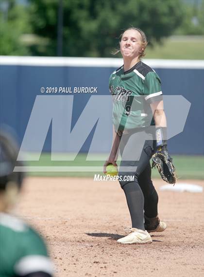 Thumbnail 3 in Hazleton vs. Central Dauphin (PIAA 6A State Championship) photogallery.