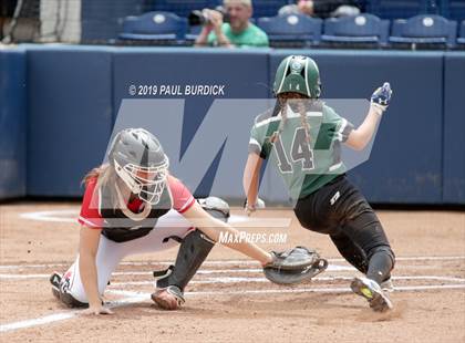 Thumbnail 3 in Hazleton vs. Central Dauphin (PIAA 6A State Championship) photogallery.