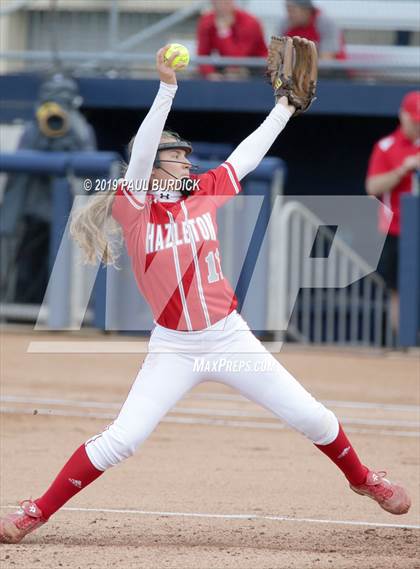 Thumbnail 3 in Hazleton vs. Central Dauphin (PIAA 6A State Championship) photogallery.