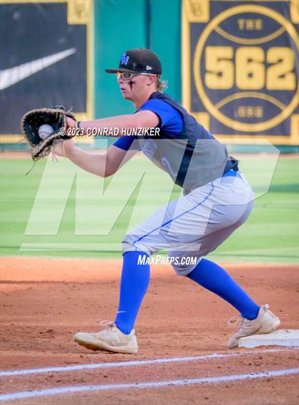 Thumbnail 3 in Aliso Niguel vs. San Marcos (CIF SS Division 3 Final) photogallery.