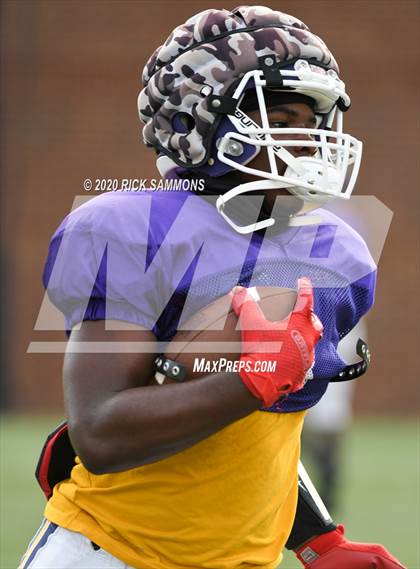 Thumbnail 3 in Clover at Northwestern (Scrimmage) photogallery.