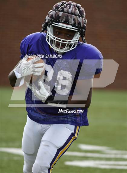 Thumbnail 2 in Clover at Northwestern (Scrimmage) photogallery.