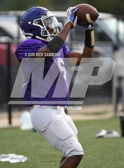 Thumbnail 1 in Clover at Northwestern (Scrimmage) photogallery.