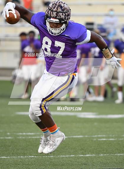 Thumbnail 1 in Clover at Northwestern (Scrimmage) photogallery.