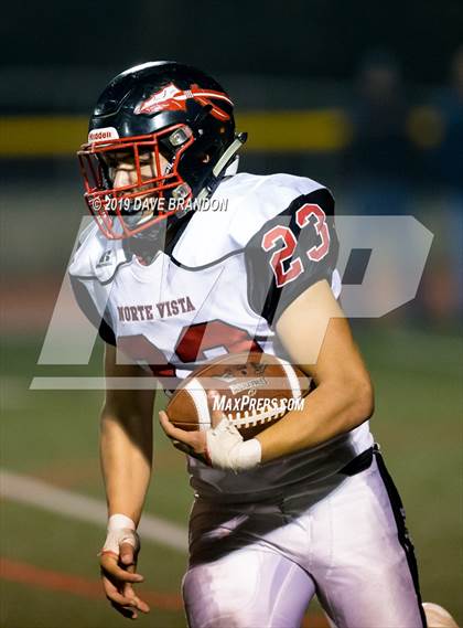 Thumbnail 1 in Simi Valley vs. Norte Vista (CIF SS D10 Quarterfinal) photogallery.