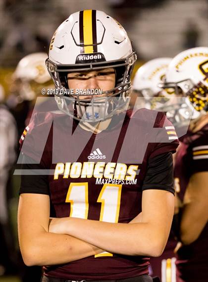 Thumbnail 1 in Simi Valley vs. Norte Vista (CIF SS D10 Quarterfinal) photogallery.