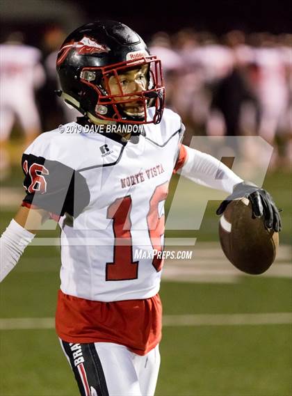 Thumbnail 2 in Simi Valley vs. Norte Vista (CIF SS D10 Quarterfinal) photogallery.
