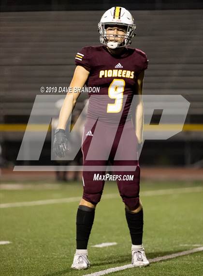 Thumbnail 3 in Simi Valley vs. Norte Vista (CIF SS D10 Quarterfinal) photogallery.