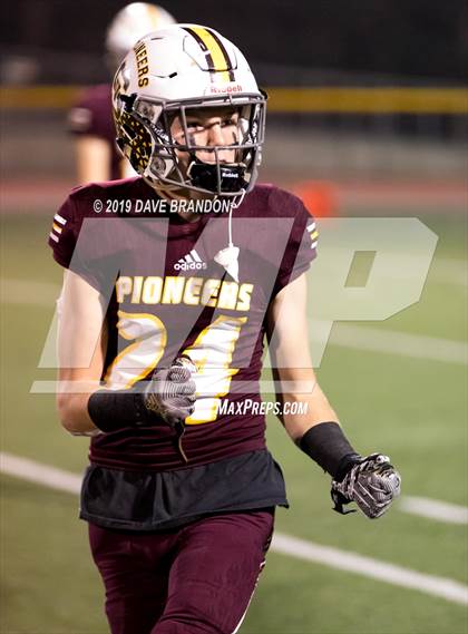 Thumbnail 3 in Simi Valley vs. Norte Vista (CIF SS D10 Quarterfinal) photogallery.