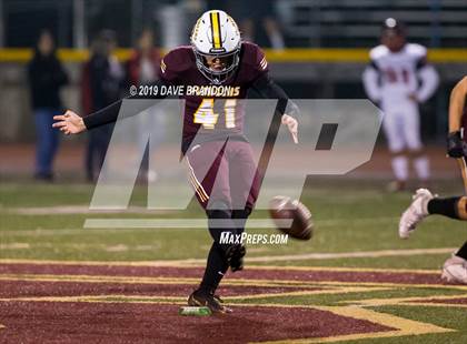 Thumbnail 1 in Simi Valley vs. Norte Vista (CIF SS D10 Quarterfinal) photogallery.