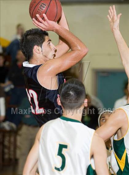 Thumbnail 3 in Beyer @ Davis photogallery.