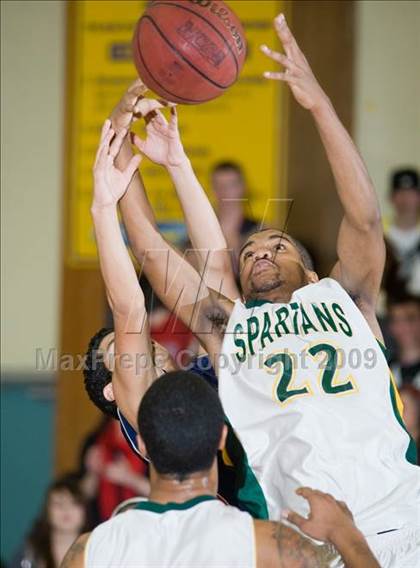 Thumbnail 1 in Beyer @ Davis photogallery.