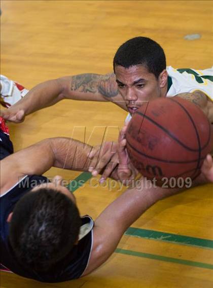 Thumbnail 2 in Beyer @ Davis photogallery.