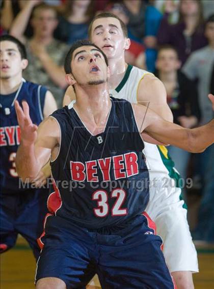 Thumbnail 1 in Beyer @ Davis photogallery.