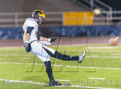 Thumbnail 2 in Del Oro vs. Serra (CIF NorCal Regional D1 Final) photogallery.