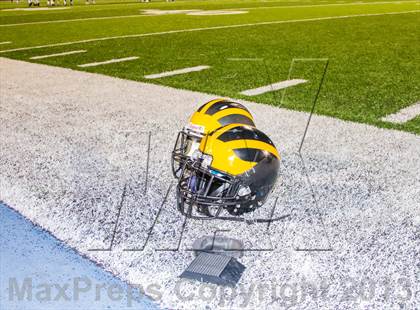 Thumbnail 2 in Del Oro vs. Serra (CIF NorCal Regional D1 Final) photogallery.