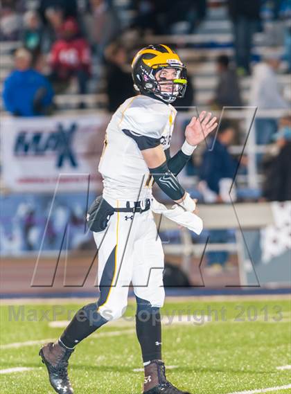 Thumbnail 3 in Del Oro vs. Serra (CIF NorCal Regional D1 Final) photogallery.