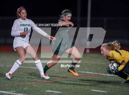 Thumbnail 3 in Miramonte vs. Sir Francis Drake (CIF NCS D3 Quarterfinal) photogallery.