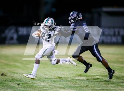 Thumbnail 2 in Tampa Catholic @ Robinson (Scrimmage) photogallery.