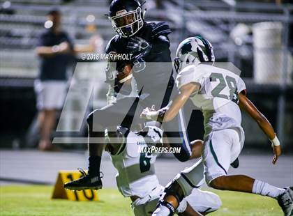 Thumbnail 2 in Tampa Catholic @ Robinson (Scrimmage) photogallery.