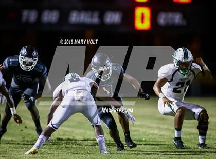 Thumbnail 2 in Tampa Catholic @ Robinson (Scrimmage) photogallery.
