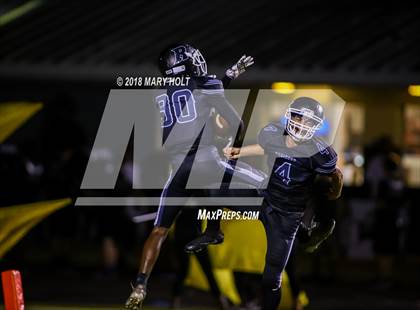 Thumbnail 2 in Tampa Catholic @ Robinson (Scrimmage) photogallery.