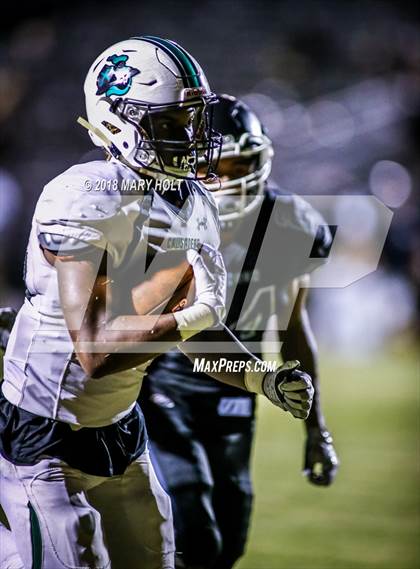 Thumbnail 2 in Tampa Catholic @ Robinson (Scrimmage) photogallery.