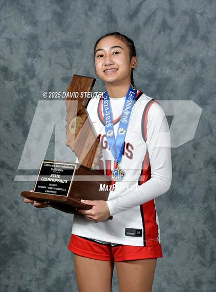 Thumbnail 2 in Carondelet (CIF State D1 Awards) photogallery.